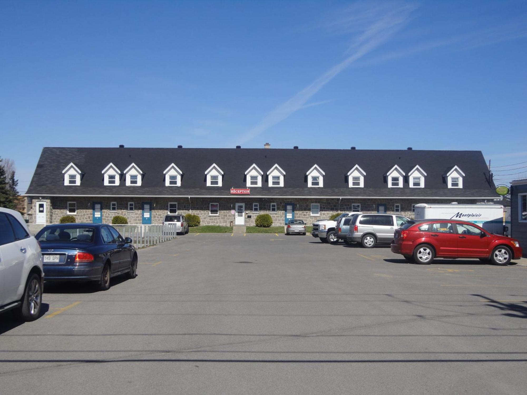 Motel Grande Ile Salaberry-de-Valleyfield Exterior foto