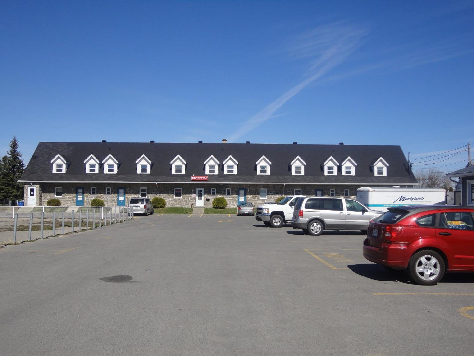 Motel Grande Ile Salaberry-de-Valleyfield Exterior foto