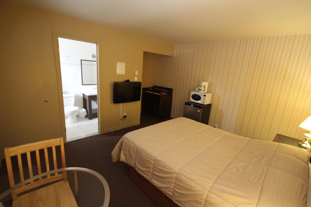 Motel Grande Ile Salaberry-de-Valleyfield Exterior foto